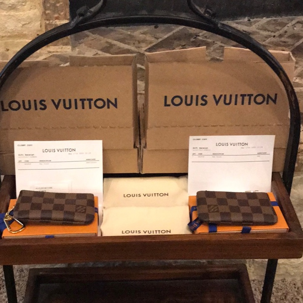 Louis Vuitton Damier Key Pouch